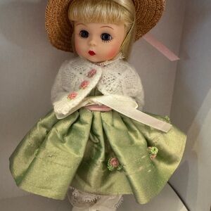 Madame Alexander (Lenox) 42855 Easter Egg Hunt